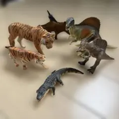 恐竜と動物フィギュアセット6体