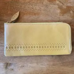 YUKIKO HANAI 黄色長財布 薄手のサムネイル