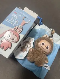 PIN FOR LOVE ぬいぐるみマスコット & ラブブ