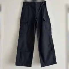 【新品未使用】ユニクロ ワイドストレートカーゴパンツ　Mサイズ　ネイビー