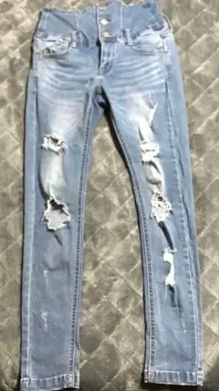 Item thumbnail for item b5fa02f5-4a32-4a3b-a910-57fb4260159e