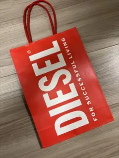 DIESEL 赤 ショッピングバッグ