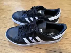 adidas スニーカー ブラック ホワイトのサムネイル