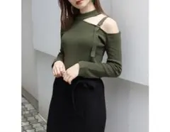 ムルーア MURUA ワンショルベルトタイトニット 長袖 カーキ (F)