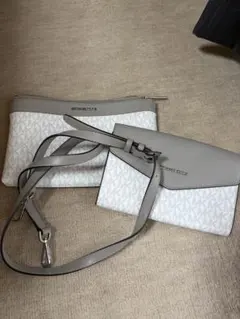 MICHAEL KORS MKロゴクラッチバッグ