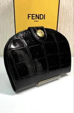 良品　FENDI フェンディ　クロコ型押し　ハーフムーン　二つ折り財布　ブラックのサムネイル
