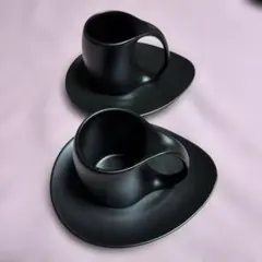 リチャード・ハッテン ダンボ マグカップ モノトーン 黒白 ブラック 