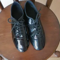 黒の社交ダンスシューズ