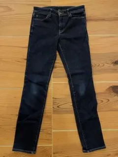 Item thumbnail for item ce4d1f84-e058-495c-a649-f8a9b47e53f4