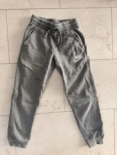 NIKE グレー 長ズボン 140
