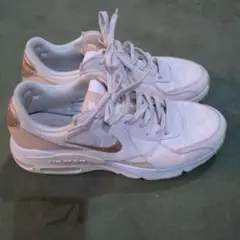 Nike Air Max ピンクベージュ/ゴールド スニーカー 27.5