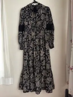 アダムエロぺ モノトーン 花柄 ロングワンピース - メルカリ