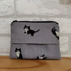 Item thumbnail for item 352951b6-36ee-49ee-ba8b-0c7b3561d4f3