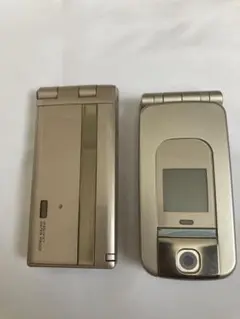 ガラケー2台　ジャンク品
