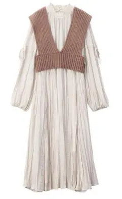 フリーサイズ　ニットベストシャーリングワンピース　リリアンカラット