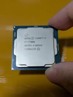Intel Core i7-7700K CPU 本体