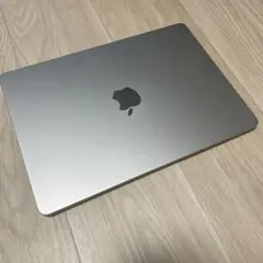 MacBook Air M4 13.6インチ　16Gメモリ　256Gストレージ