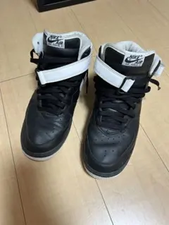 Nike Air ハイカットスニーカー ブラック/ホワイト