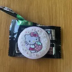 サンリオ Biscuit 4 刺繍缶バッチ　ハローキティ