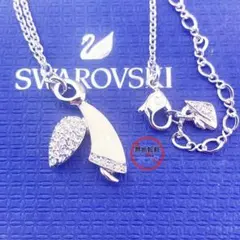 スワロフスキー　エンジェルネックレス