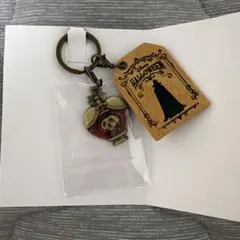ディズニーハロウィン2026 キーチェーン ヴィランズ 白雪姫 女王