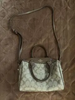 COACH ベージュ ロゴ ショルダーバッグ