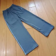 Nike グレー ジャージパンツ　レディース　サイズM　美品