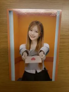 NiziU マユカ　ランダムトレーディングカード