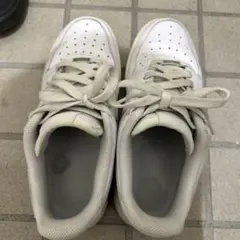 Nike Air Force 1 ホワイト スニーカー