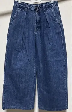 GU タック デニムワイドパンツ