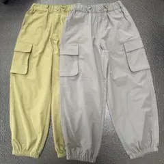 GU カーキとグレーのカジュアルパンツ 140cm 2枚セット