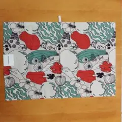 marimekko 花と果物のテーブルマットのサムネイル