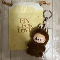 イニシャルラブブ　Ｌ　ポップマート　ラブブぬいぐるみ