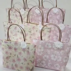 ペーパーフラワー付き紙袋 8枚