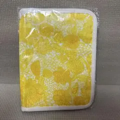 美品　マルチケース　母子手帳ケース　マッティ・ピックヤムサ　北欧柄