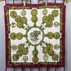 HERMES エルメスカレ90馬柄シルク100%大判スカーフ