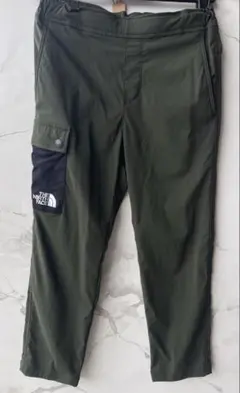 THE NORTH FACE キッズ パンツ カーキ 130のサムネイル