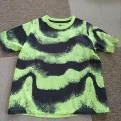 adidas 蛍光イエロー グラフィックTシャツ 130