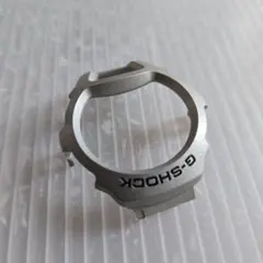 CASIOベゼル。シルバー