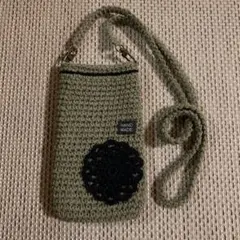 ハンドメイド、かぎ針編みのスマホショルダーバック