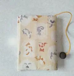 文庫本布のブックカバー　ふんわかねこ