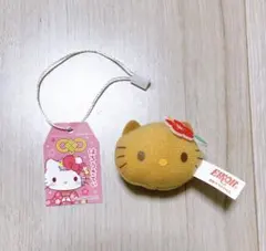 日焼けキティ 小型ぬいぐるみ、お守り風ステッカー　セット売り