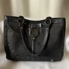 サルヴァトーレフェラガモ ガンチーニ トートバッグ