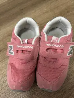 New Balance ピンク スニーカー ベルクロ