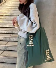 Item thumbnail for item 6941a9f6-1a56-4266-b8eb-96f3f9d1607d