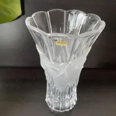 美品‼︎ Noritake クリスタル 花瓶 フラワーモチーフ　箱付