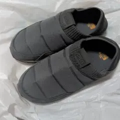 teva スリッポン