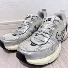 NIKE V2K RUN スニーカー シルバー ホワイト　26.5cm