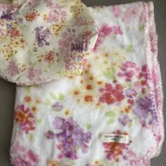 ローラアシュレイ