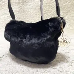 【美品】アニエスベー　ショルダーバッグ　ファーバッグ　レザー　黒　ロゴチャーム